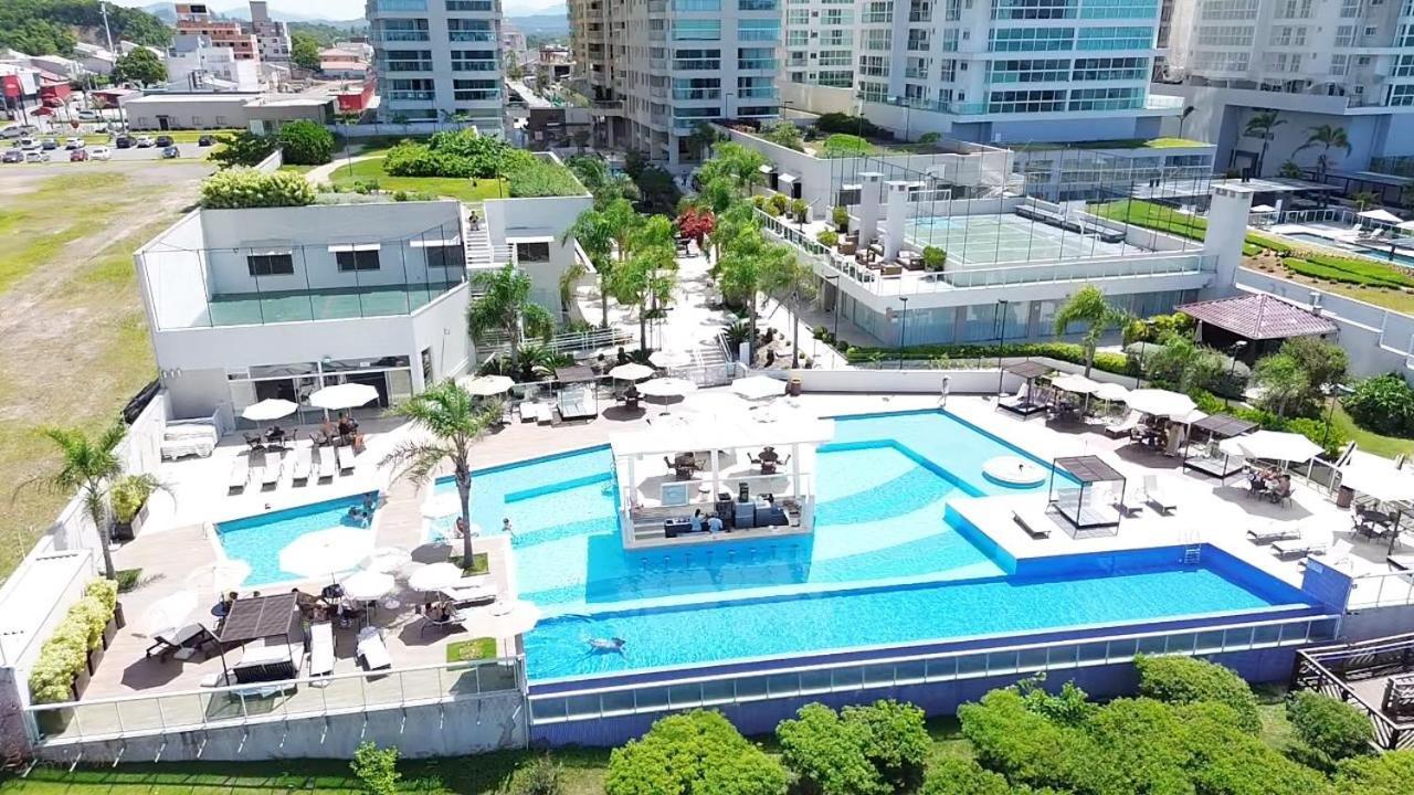 Bali Beach Picarras - Condominio Resort Екстер'єр фото